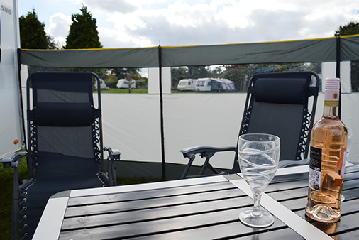 MP9538 5 Panel Steel Poled Windbreak